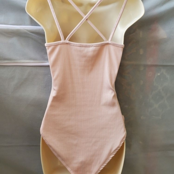 ๐3 for $25๐ New Look Blush Pink Body Suit - Picture 6 of 6